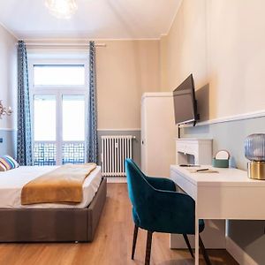 Velasca Flexyrent Aptartment Aircon